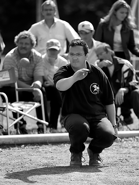 DM Tête à Tête in Waldmohr - Rainer Caliebe beim Legen - Deutscher Meister 2001